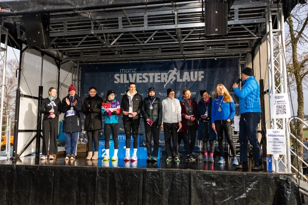 Siegerehrung auf der Bühne
